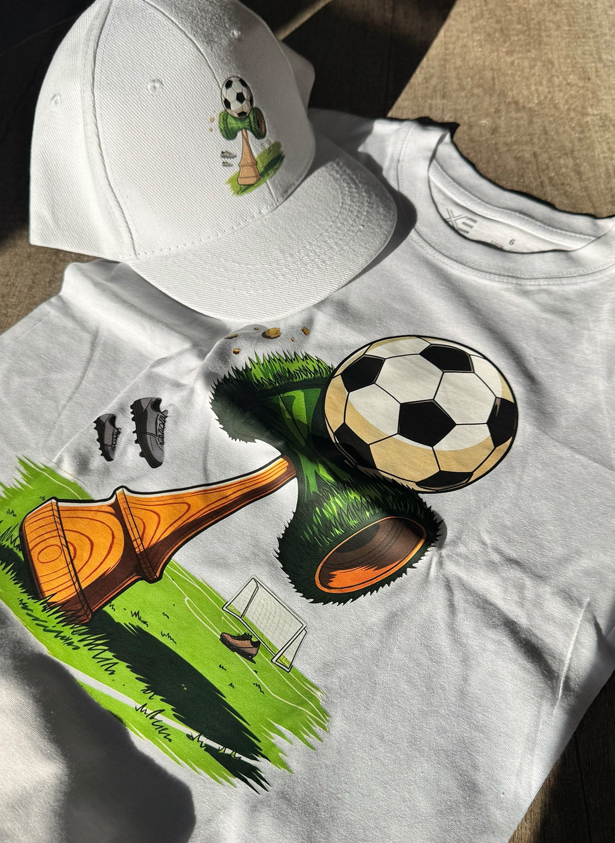 Set Tricou + Șapcă Kendama Fotbal pentru copii